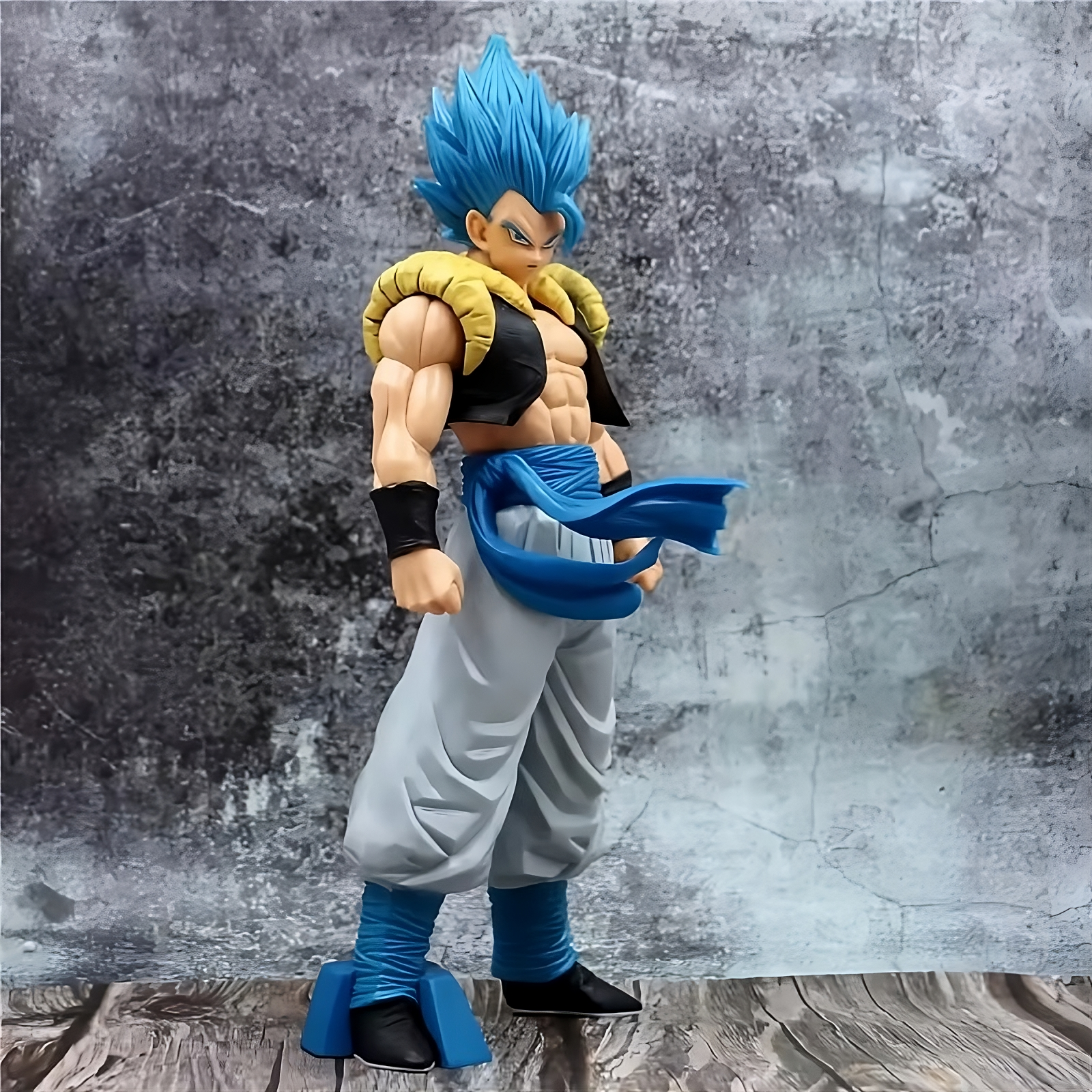 Dragon Ball Super – Super Saiyan Blue Gogeta PVC Figure (31cm Collectible Model)