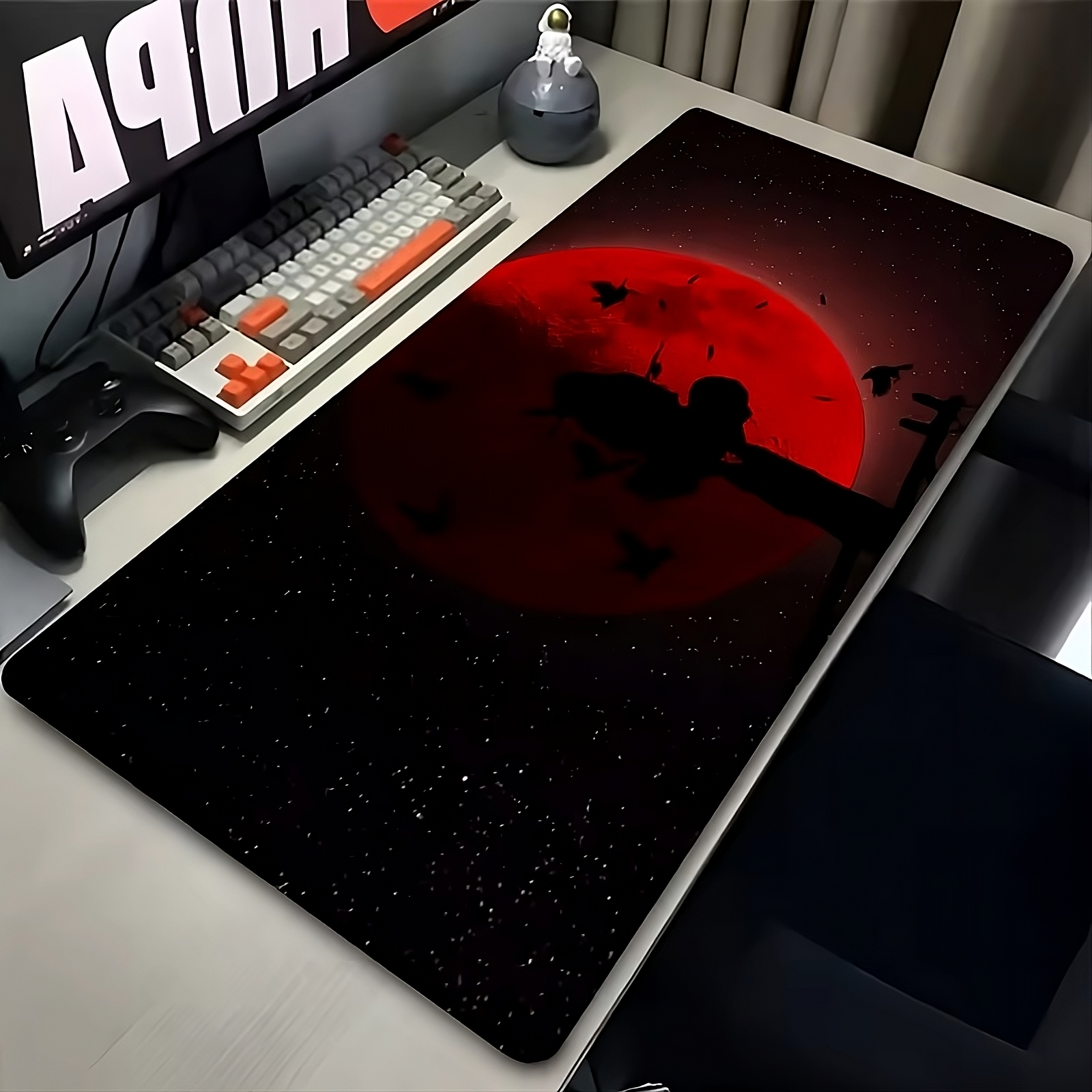 Itachi Uchiha Red Moon XL Mouse Pad