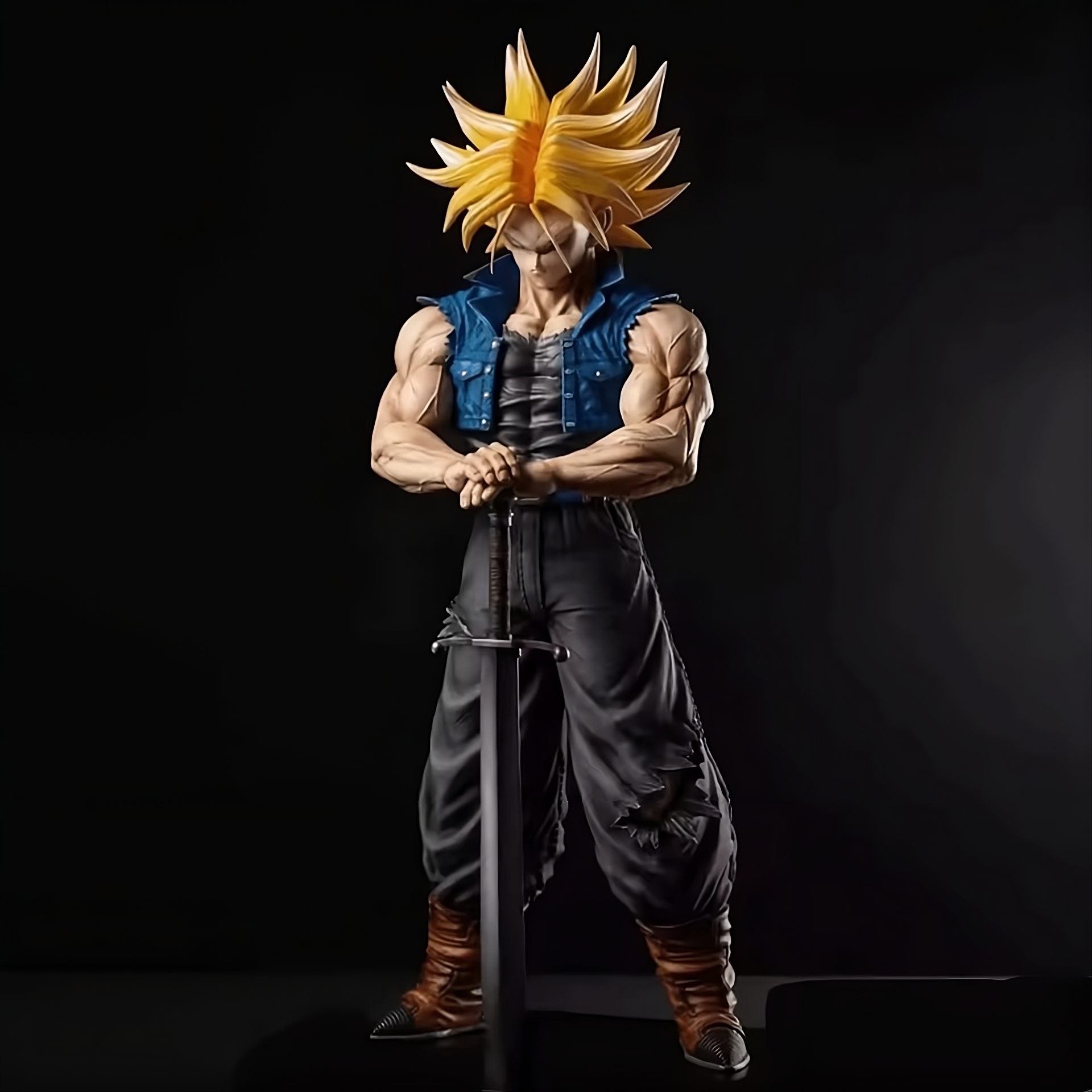 Dragon Ball Z – Trunks Super Saiyan Figure (25cm PVC Model)