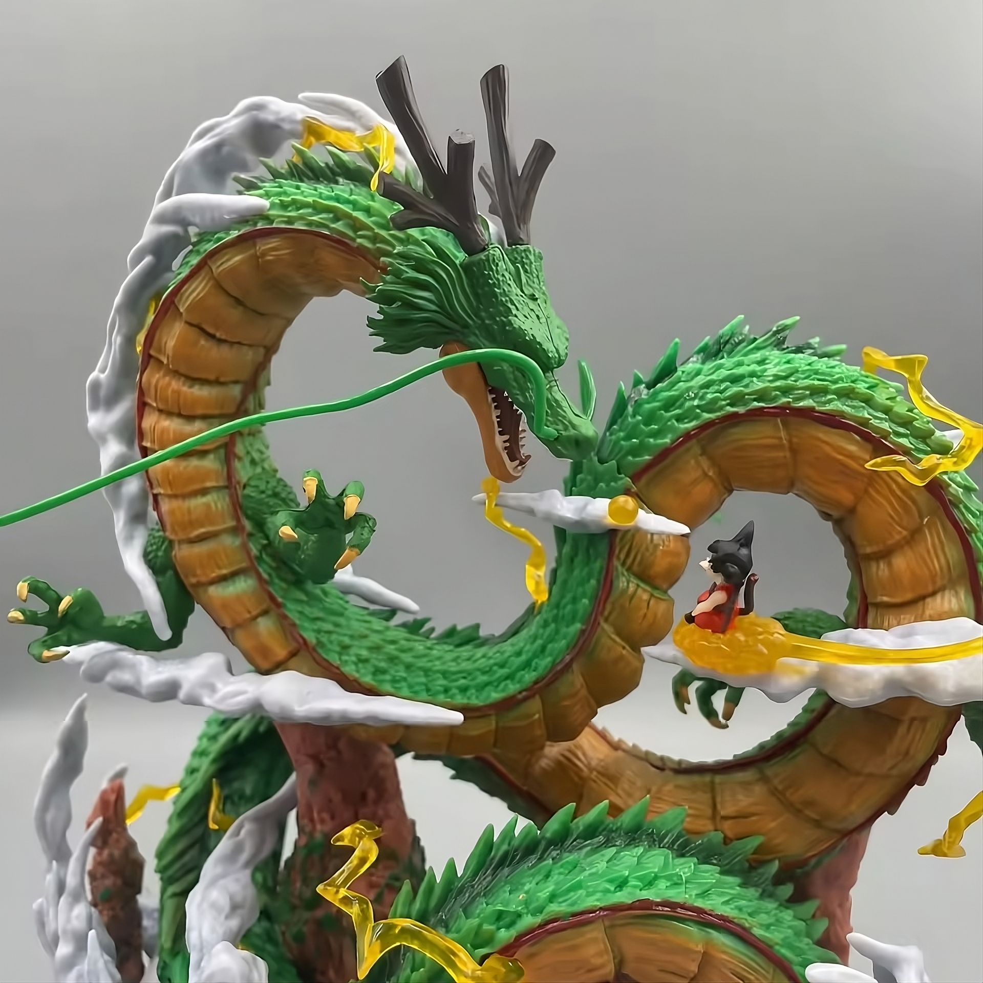 Dragon Ball Anime - Goku And Shenron Figurine